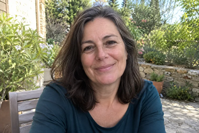 Eksempelprofil · AI-genereret foto: Helle, 52